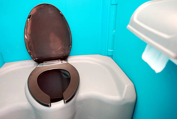 Best Portable bathroom rental  in Black Diamond, FL