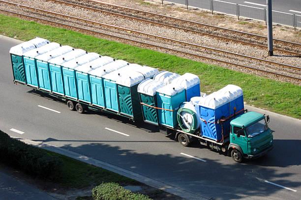 Portable Toilet Options We Offer in Black Diamond, FL